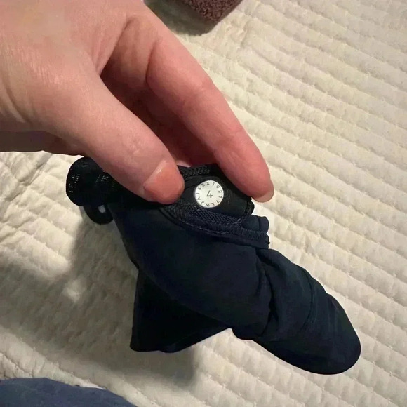 NWOT Lululemon Twist and Train Bra Size 4 - Picture 6 of 6